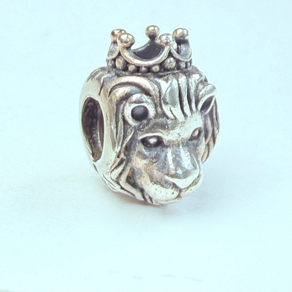 Pandora King Of The Jungle Lion Head With Crown Animal Zoo Sterling 925 Charm - Picture 2 of 7